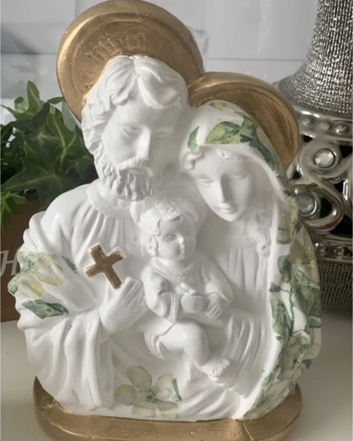 acessórios católicos,
decoração sagrada família,
decoração católica,
enfeites católicos,
sagrada família imagem,
nossa senhora,
santos católicos,
imagem da nossa senhora,
divino espirito santo,
santos e santas católicos,