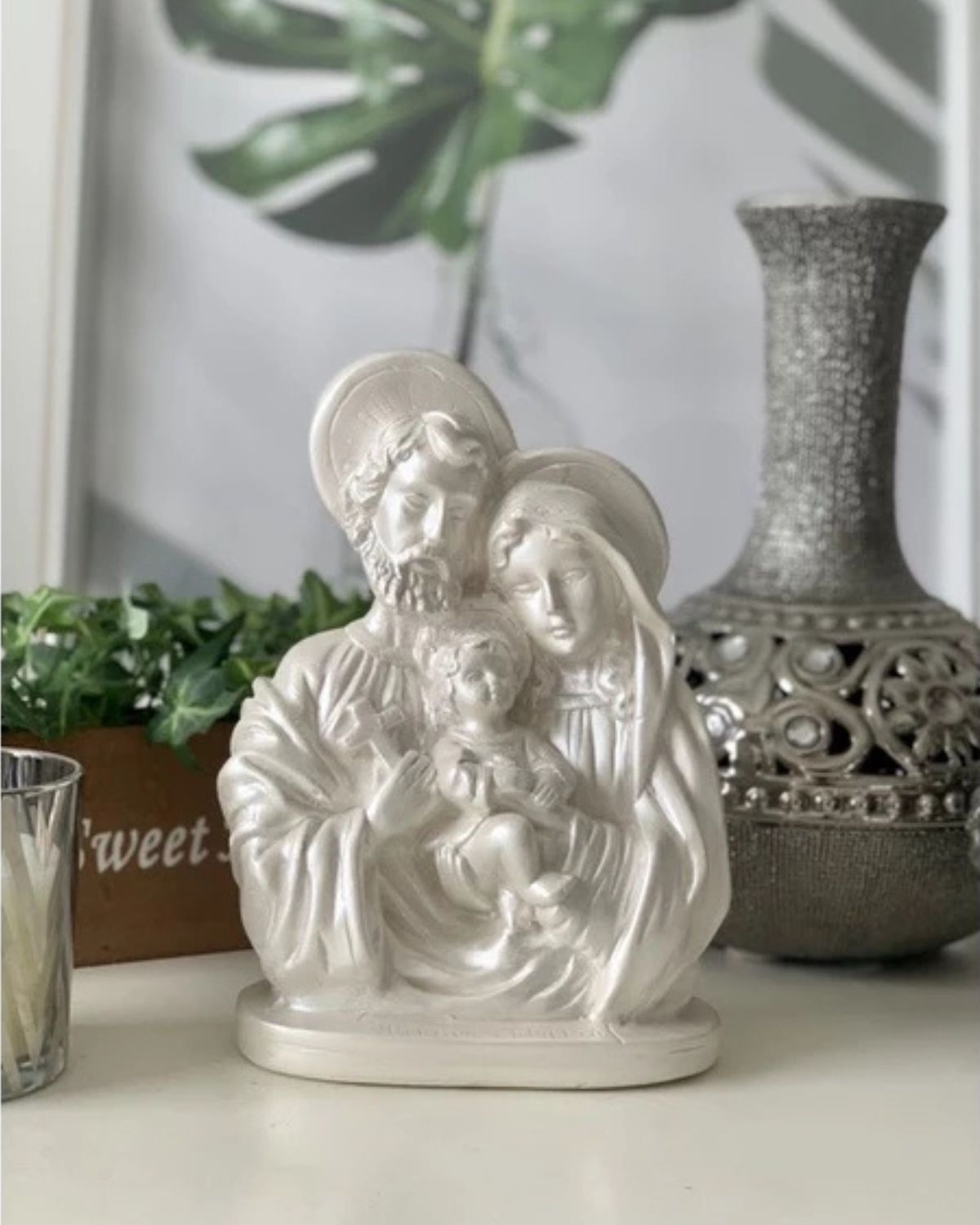 acessórios católicos,
decoração sagrada família,
decoração católica,
enfeites católicos,
sagrada família imagem,
nossa senhora,
santos católicos,
imagem da nossa senhora,
divino espirito santo,
santos e santas católicos,