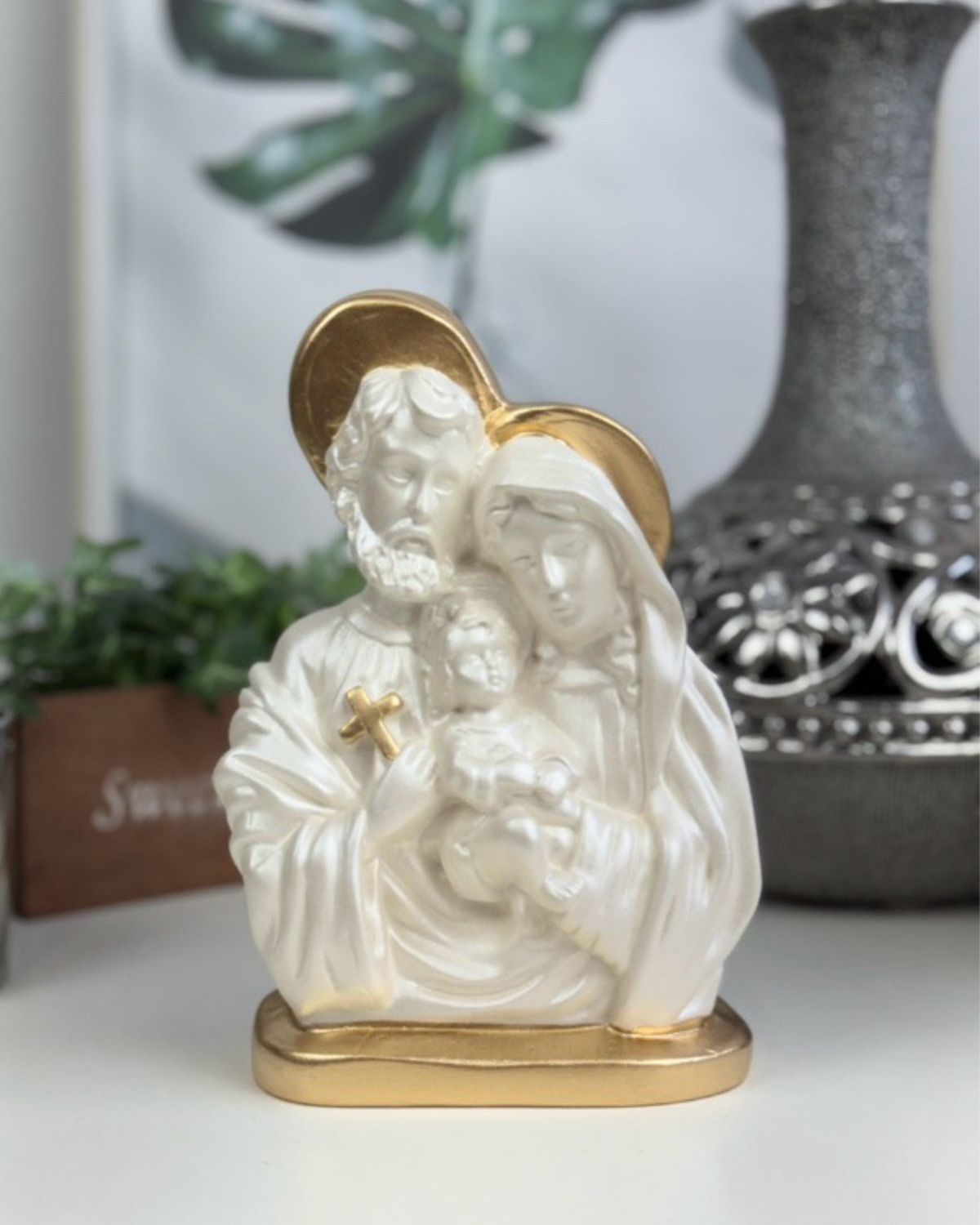 acessórios católicos,
decoração sagrada família,
decoração católica,
enfeites católicos,
sagrada família imagem,
nossa senhora,
santos católicos,
imagem da nossa senhora,
divino espirito santo,
santos e santas católicos,