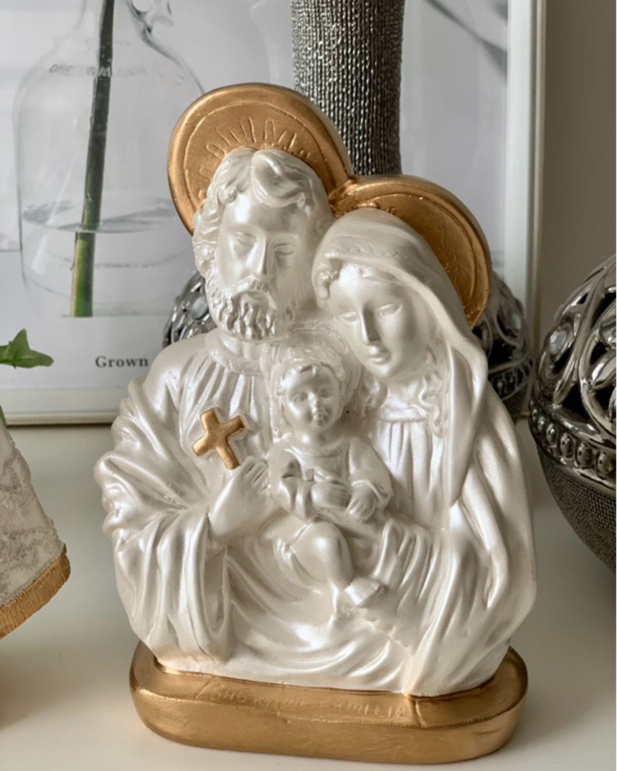 acessórios católicos,
decoração sagrada família,
decoração católica,
enfeites católicos,
sagrada família imagem,
nossa senhora,
santos católicos,
imagem da nossa senhora,
divino espirito santo,
santos e santas católicos,