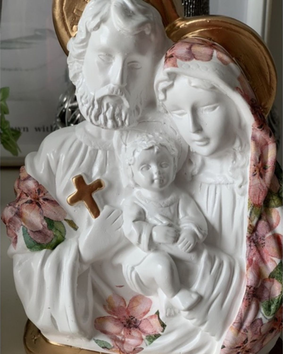 acessórios católicos,
decoração sagrada família,
decoração católica,
enfeites católicos,
sagrada família imagem,
nossa senhora,
santos católicos,
imagem da nossa senhora,
divino espirito santo,
santos e santas católicos,