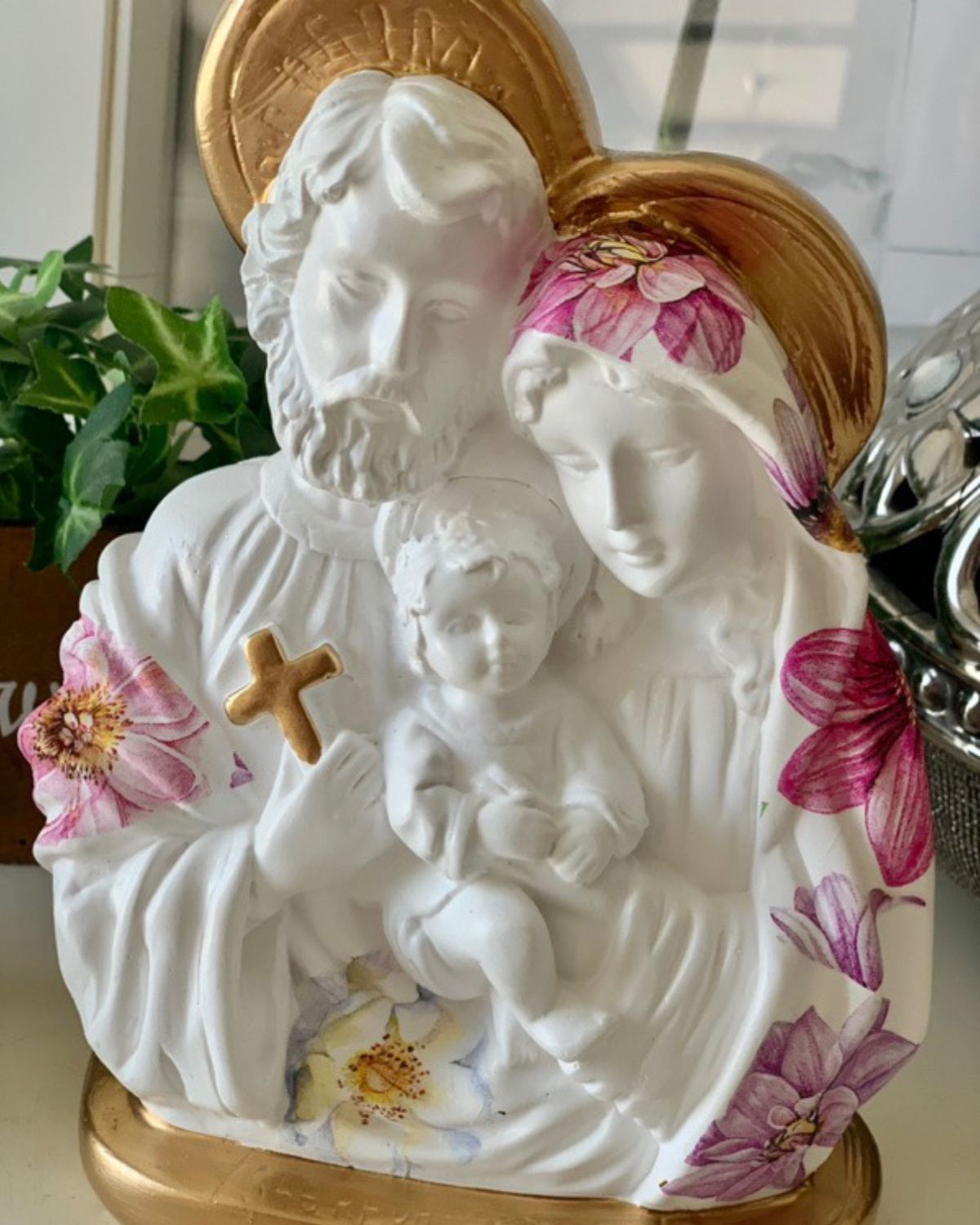 acessórios católicos, decoração sagrada família, decoração católica, enfeites católicos, sagrada família imagem, nossa senhora, santos católicos, imagem da nossa senhora, divino espirito santo, santos e santas católicos,