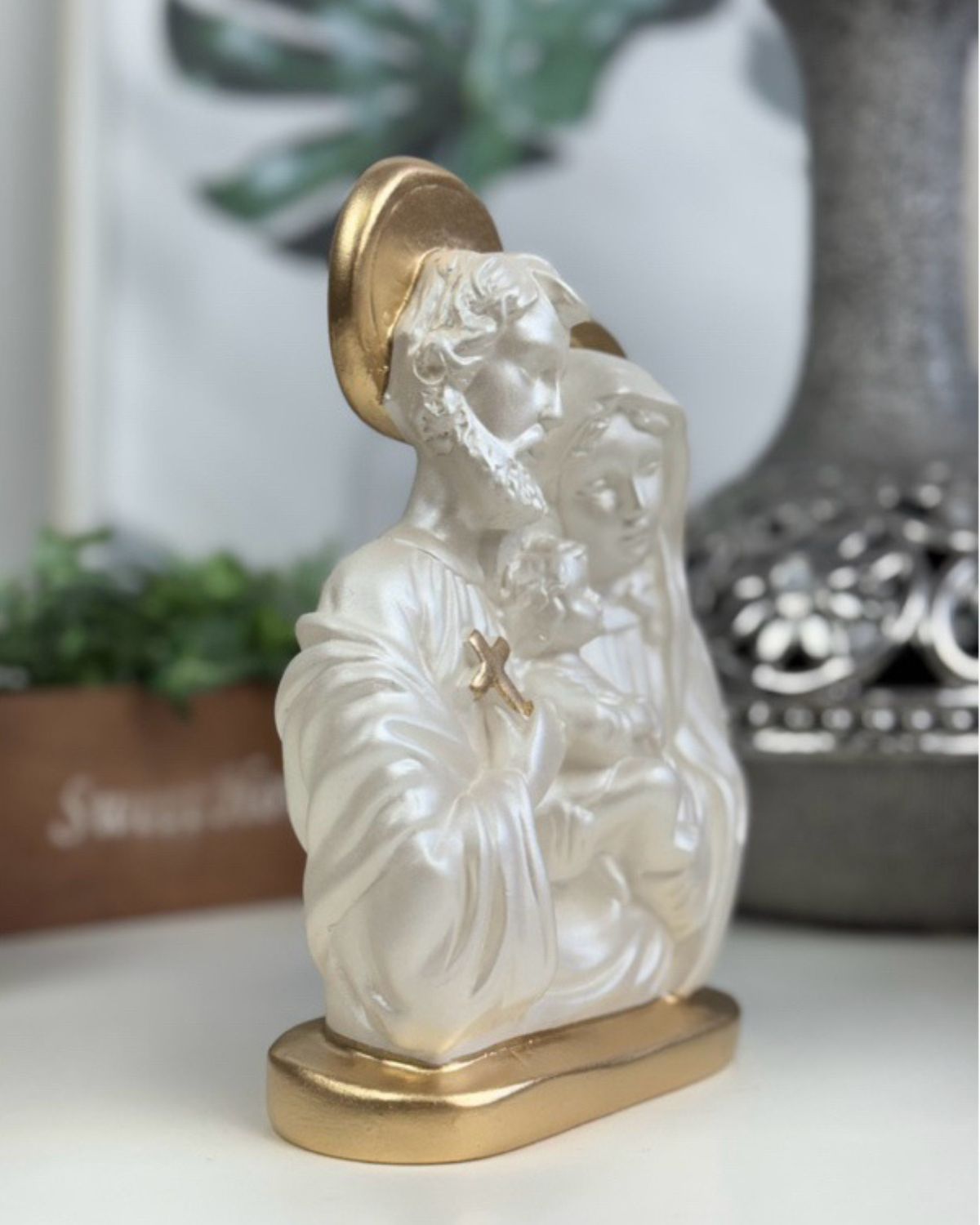 acessórios católicos,
decoração sagrada família,
decoração católica,
enfeites católicos,
sagrada família imagem,
nossa senhora,
santos católicos,
imagem da nossa senhora,
divino espirito santo,
santos e santas católicos,