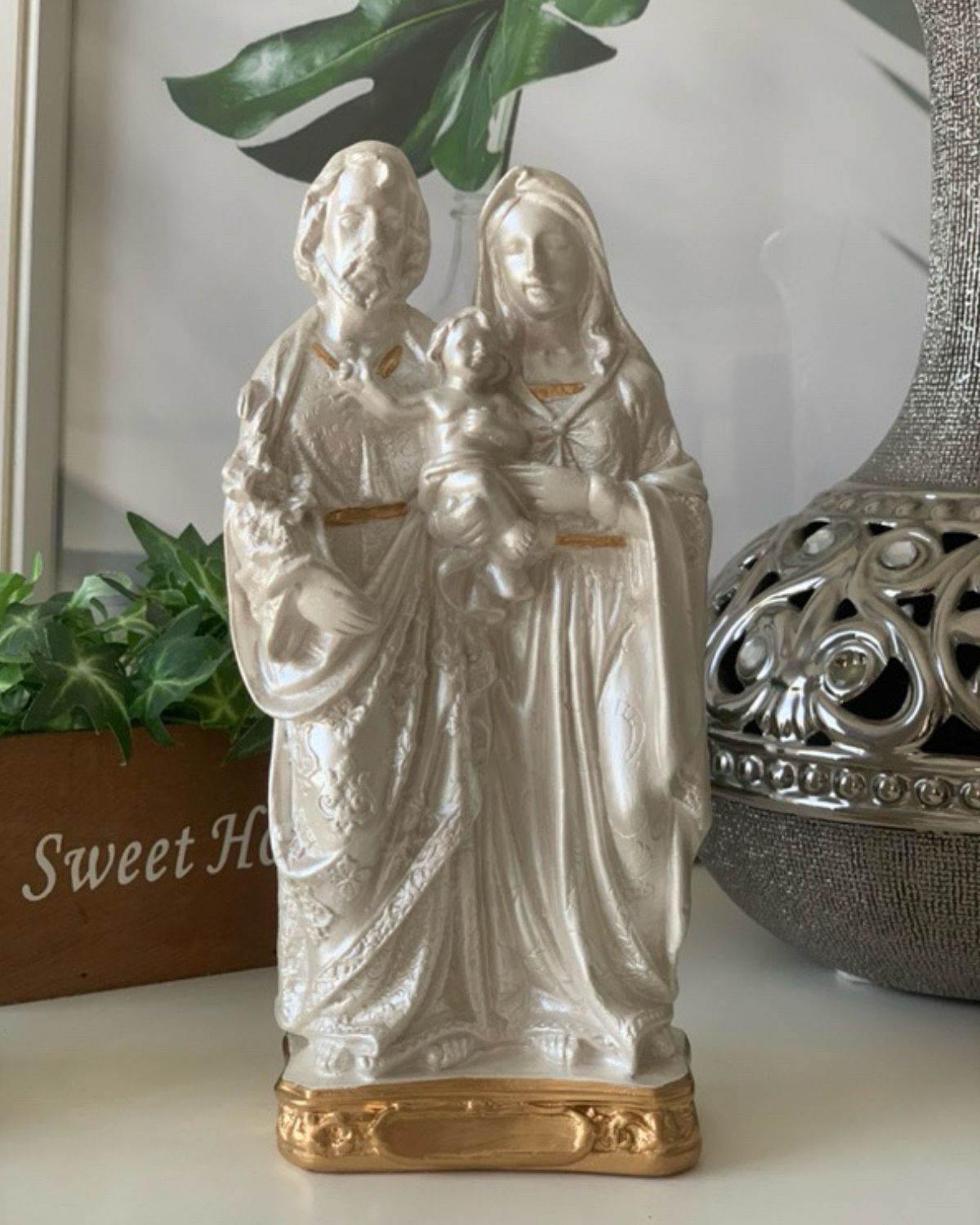 acessórios católicos,
decoração sagrada família,
decoração católica,
enfeites católicos,
sagrada família imagem,
nossa senhora,
santos católicos,
imagem da nossa senhora,
divino espirito santo,
santos e santas católicos,