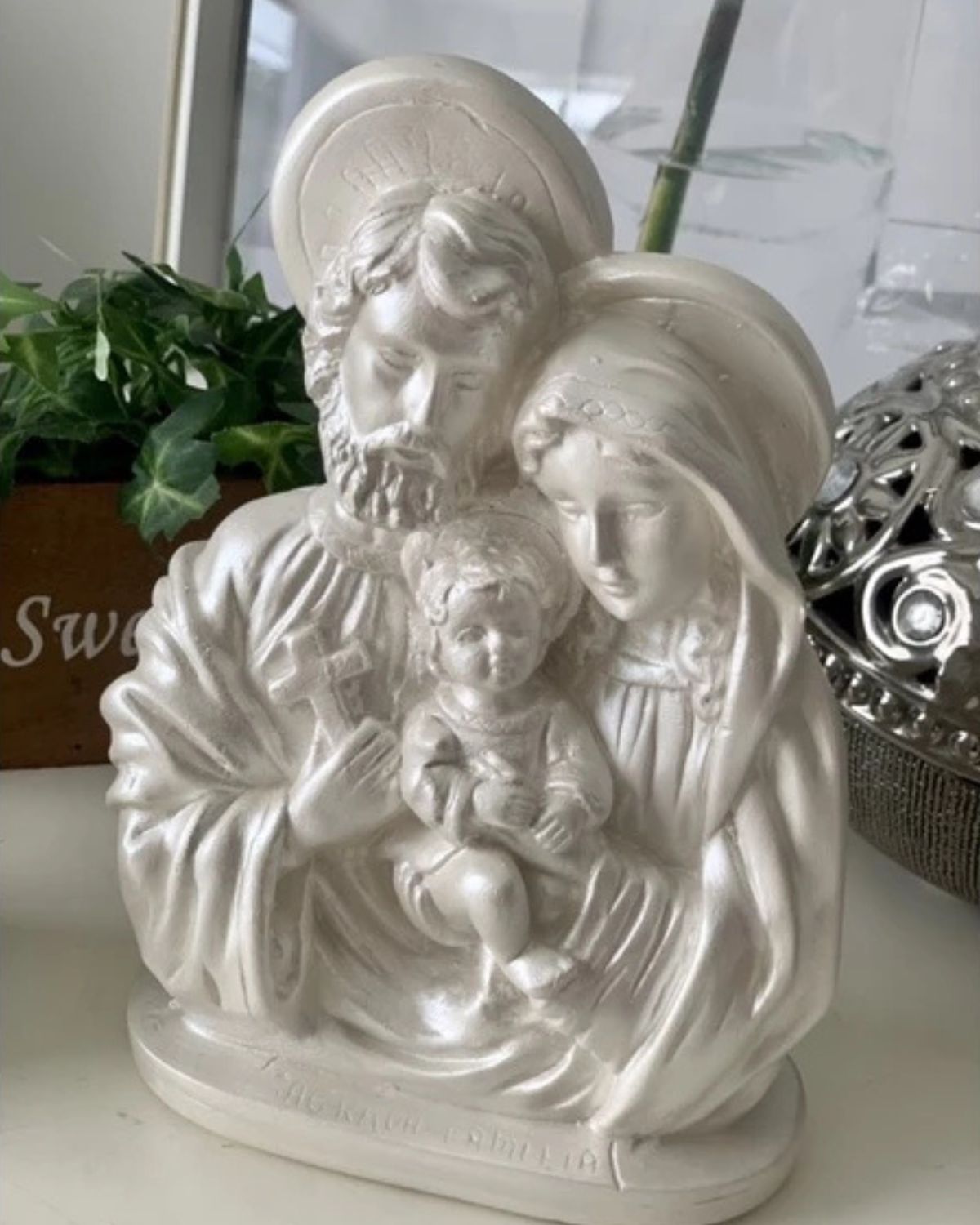 acessórios católicos,
decoração sagrada família,
decoração católica,
enfeites católicos,
sagrada família imagem,
nossa senhora,
santos católicos,
imagem da nossa senhora,
divino espirito santo,
santos e santas católicos,